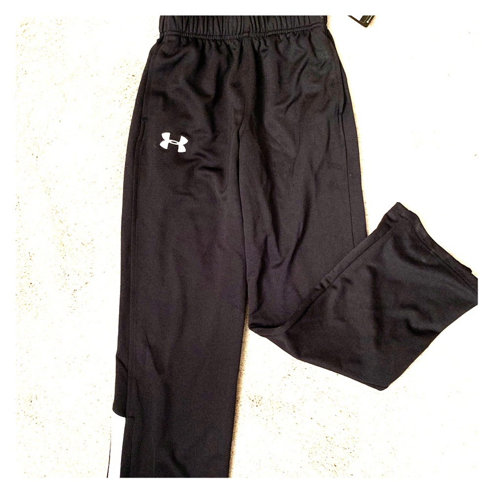 NWT UA Youth Track Pants, Size Small
